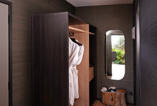 迪拉莫尔酒店主图