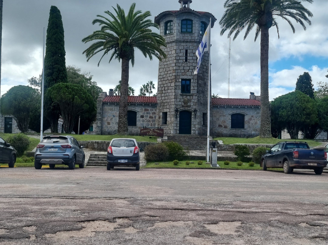 Playa De Punta Del Diablo-Rocha必去景点