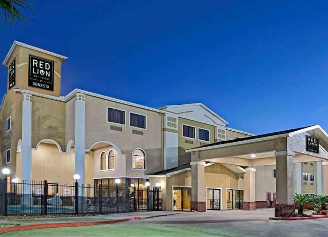 Red Lion Inn & Suites Iah Airport East