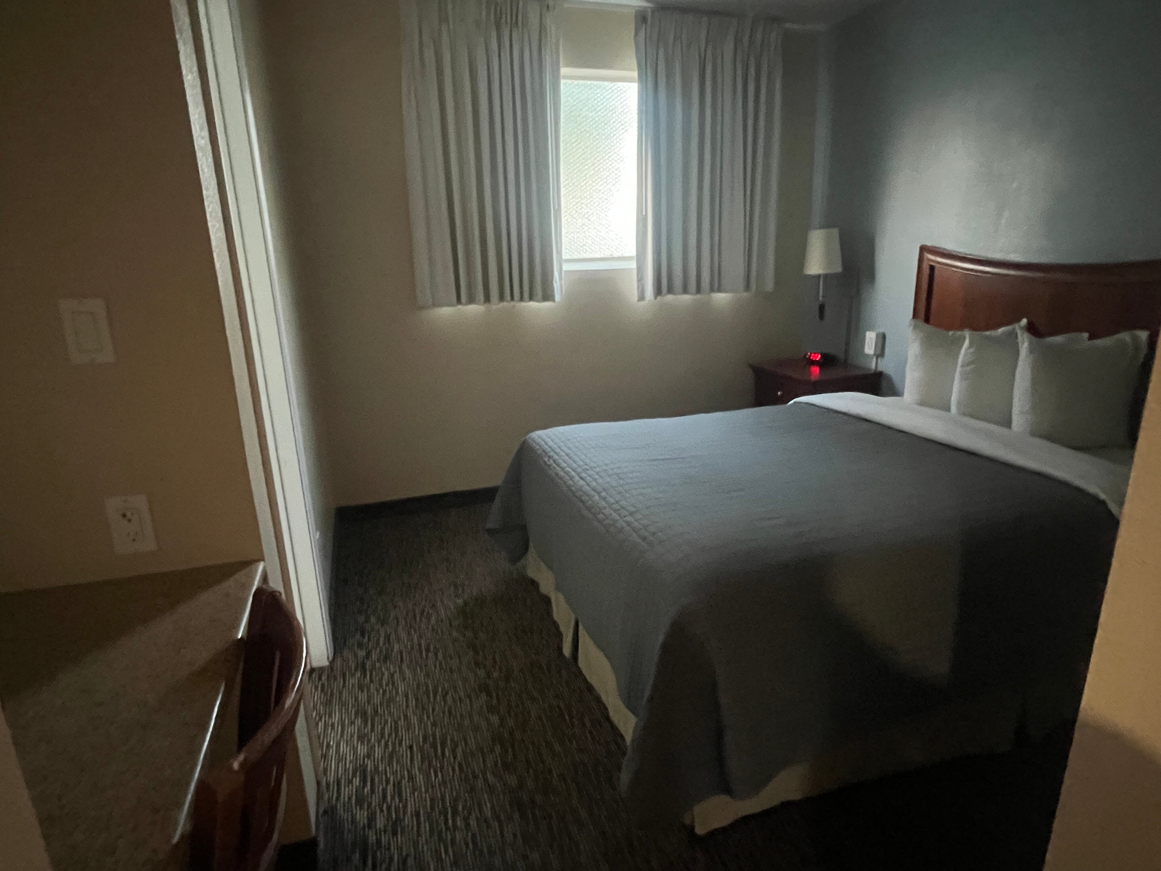 皇冠汽车旅馆-官方