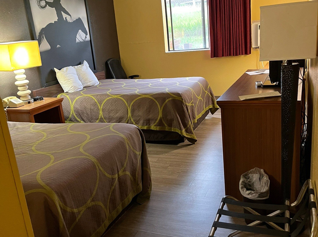 Super 8 by Wyndham Abilene KS主图