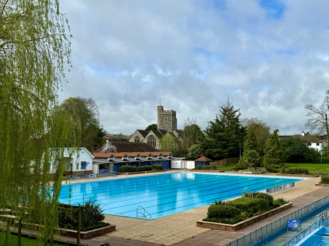 Guildford Lido-吉尔福德必去景点