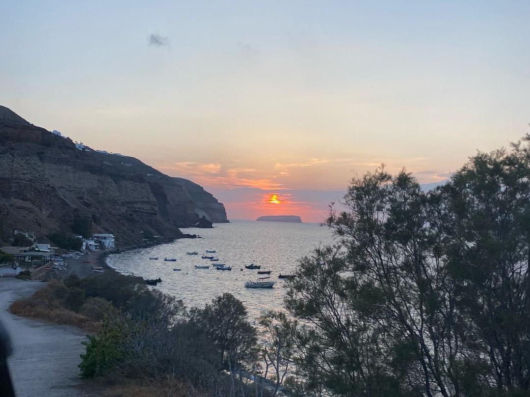 Caldera Diving Center-佩里沃罗必去景点