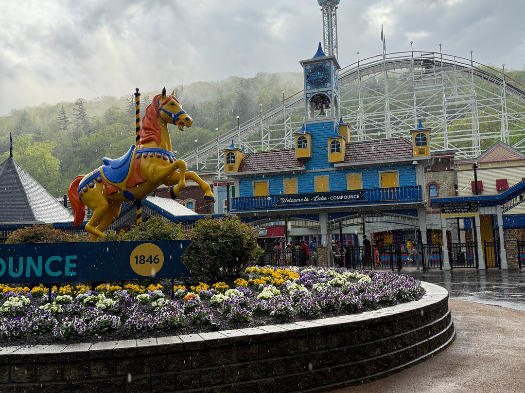 Lake Compounce Amusement & Water Park-布里斯托尔必去景点