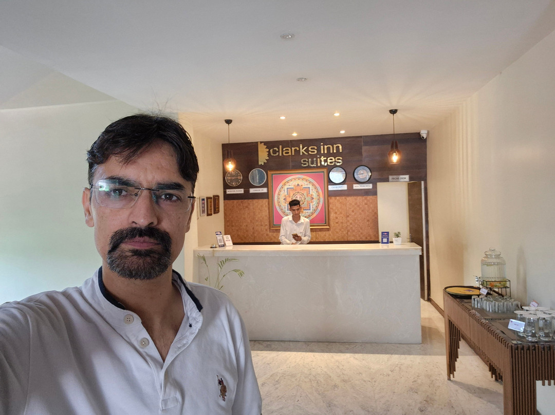 Clarks Inn Suites, Kangra