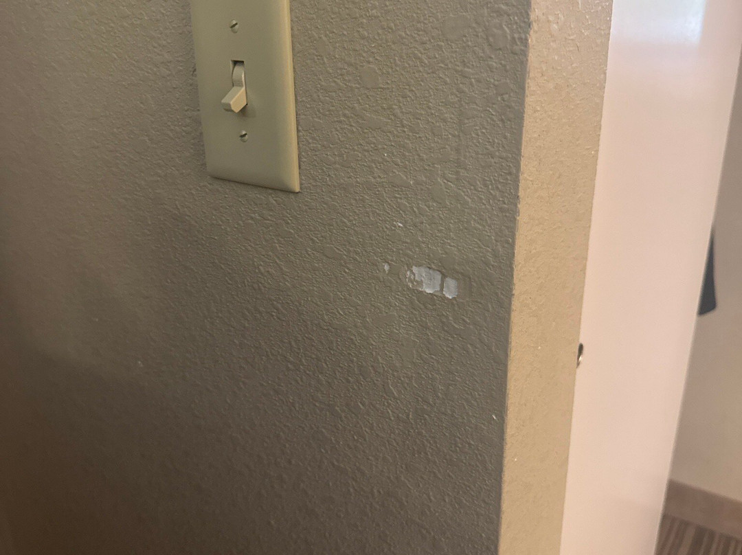 伊萨卡乡村套房酒店主图