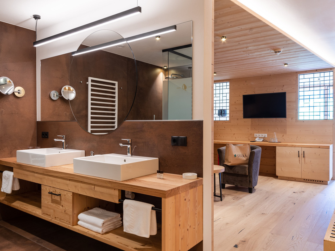 Alpine Nature Hotel Stoll主图