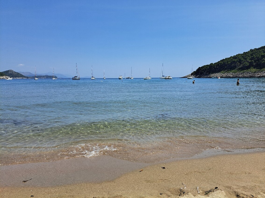 Sunj Beach景点图片