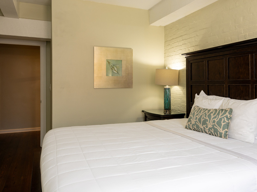 Olde Harbour Inn主图