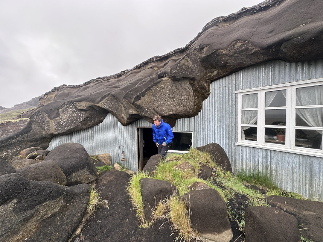 Caves Of Laugarvatn (the Cave People)-Laugarvatn必去景点