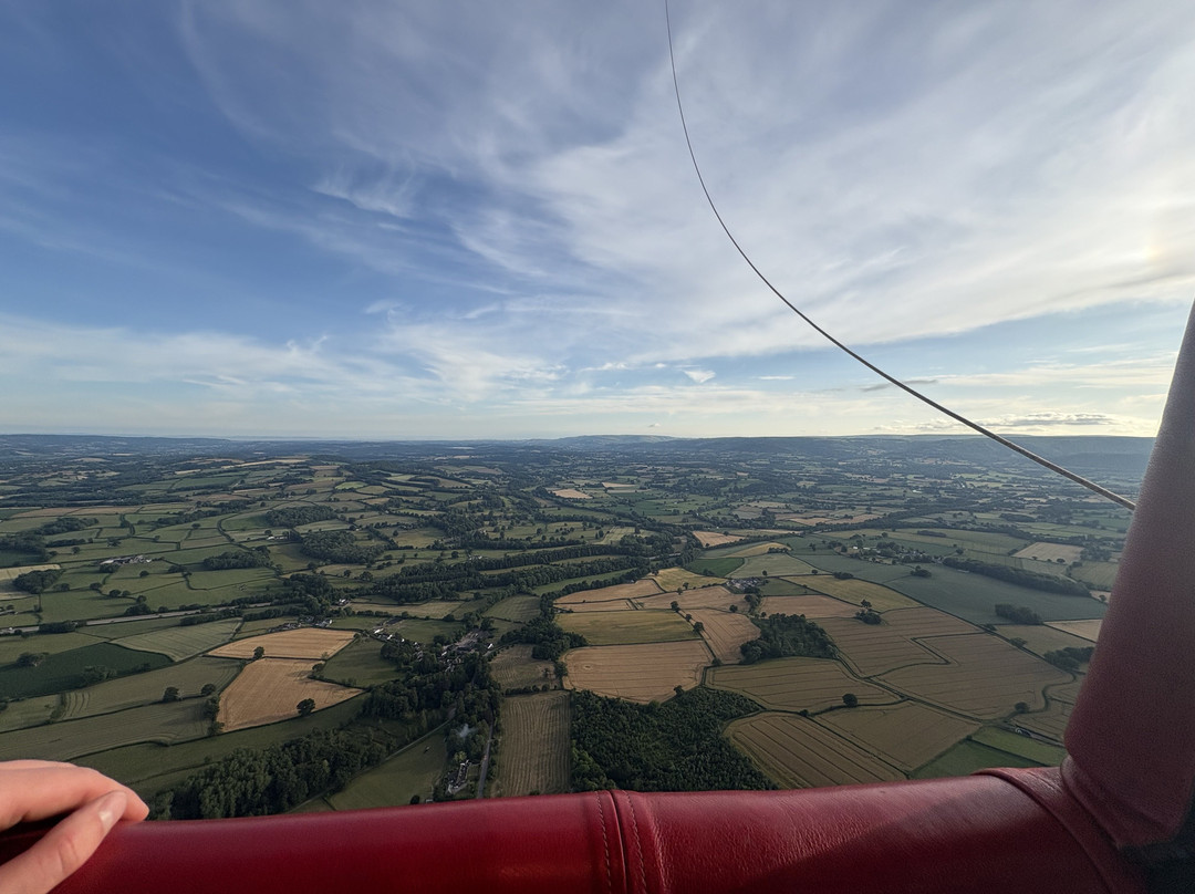 Virgin Balloon Flights - Raglan, Vale of Usk-Raglan必去景点