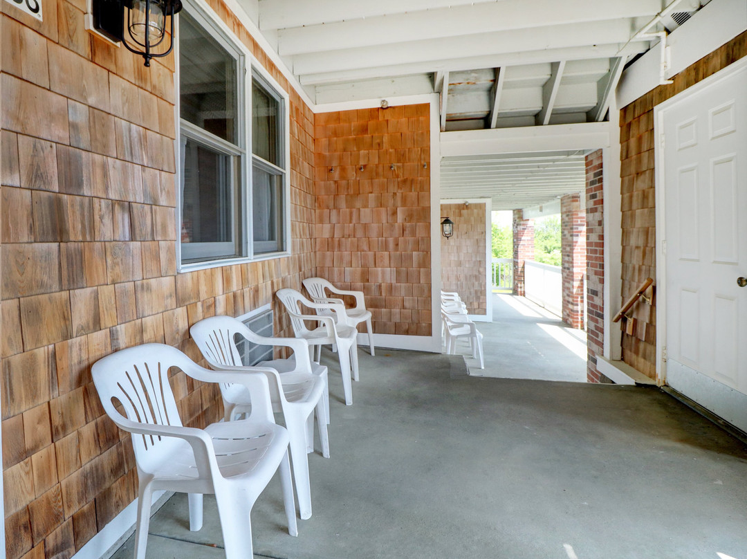 Misty Harbor Resort主图