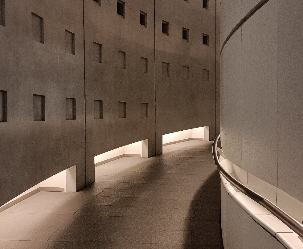 国立广岛追悼原子弹死难者和平祈念馆-广岛市必去景点