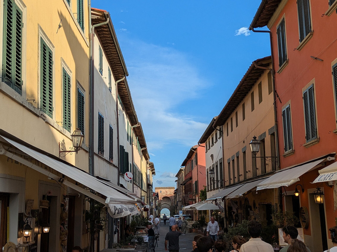 Centro Storico Montecarlo-Montecarlo必去景点