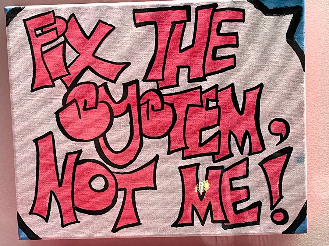 维多利亚女王博物馆和美术馆-朗塞斯顿必去景点