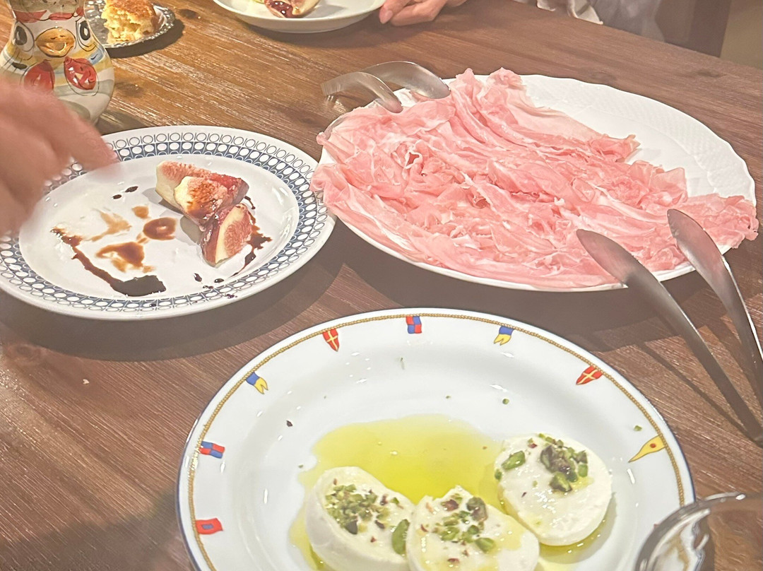 オステリア カリメロ