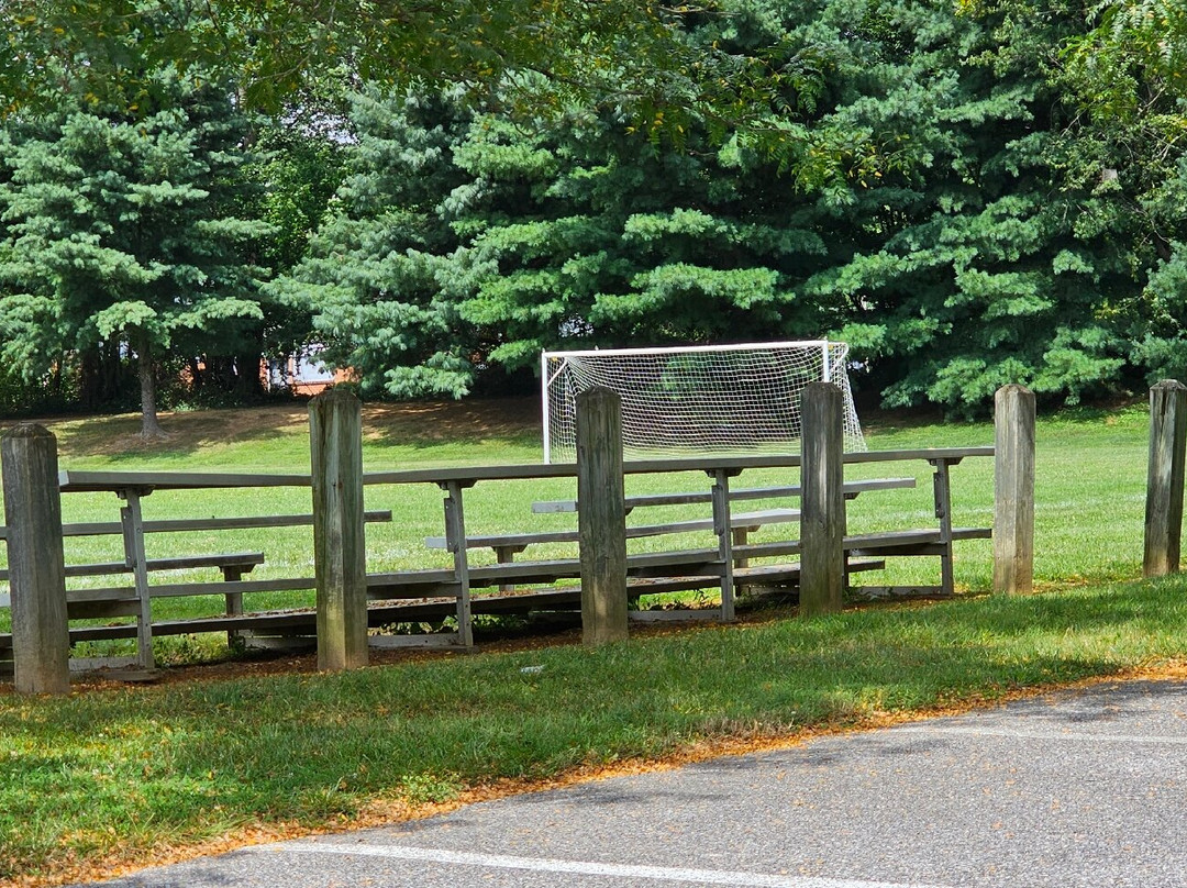 Blakes Venture Park-Forest Hill必去景点