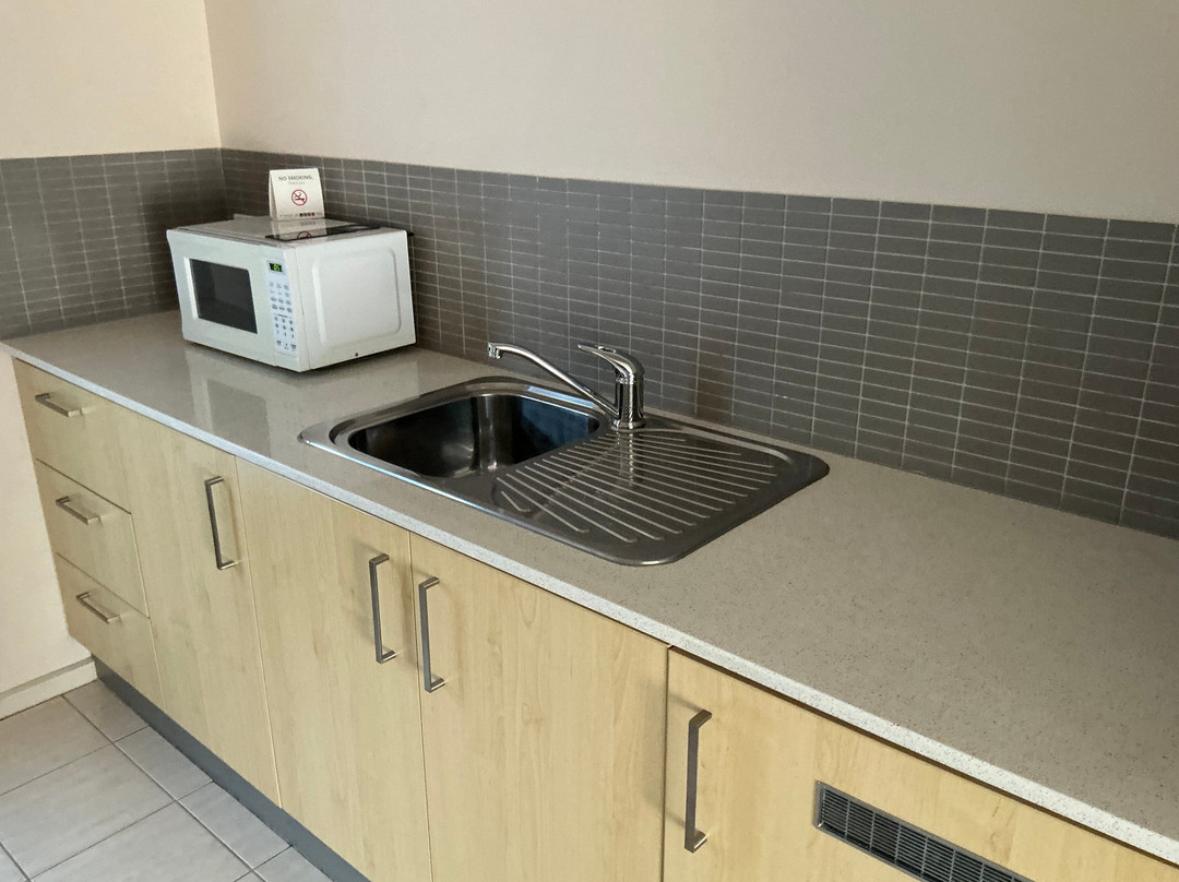 Quality Suites Point Cook Seasons 5主图