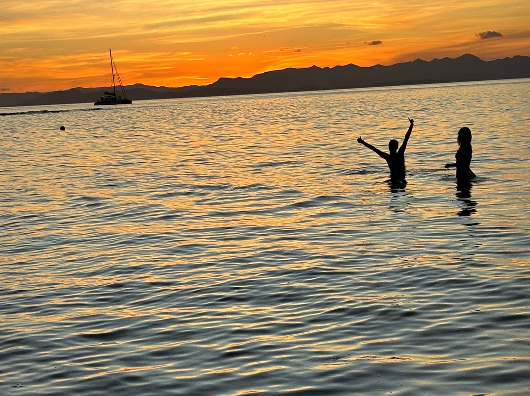 Salt Diver-塔韦乌尼岛必去景点