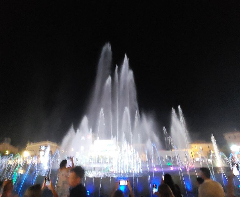 Dancing Fountains-马尔马里斯必去景点