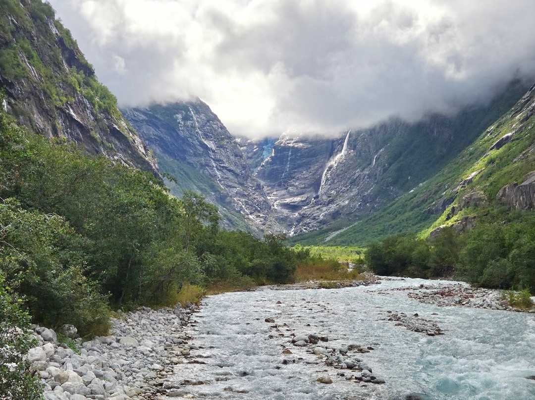 Kjenndalsbreen Glacier-罗恩必去景点