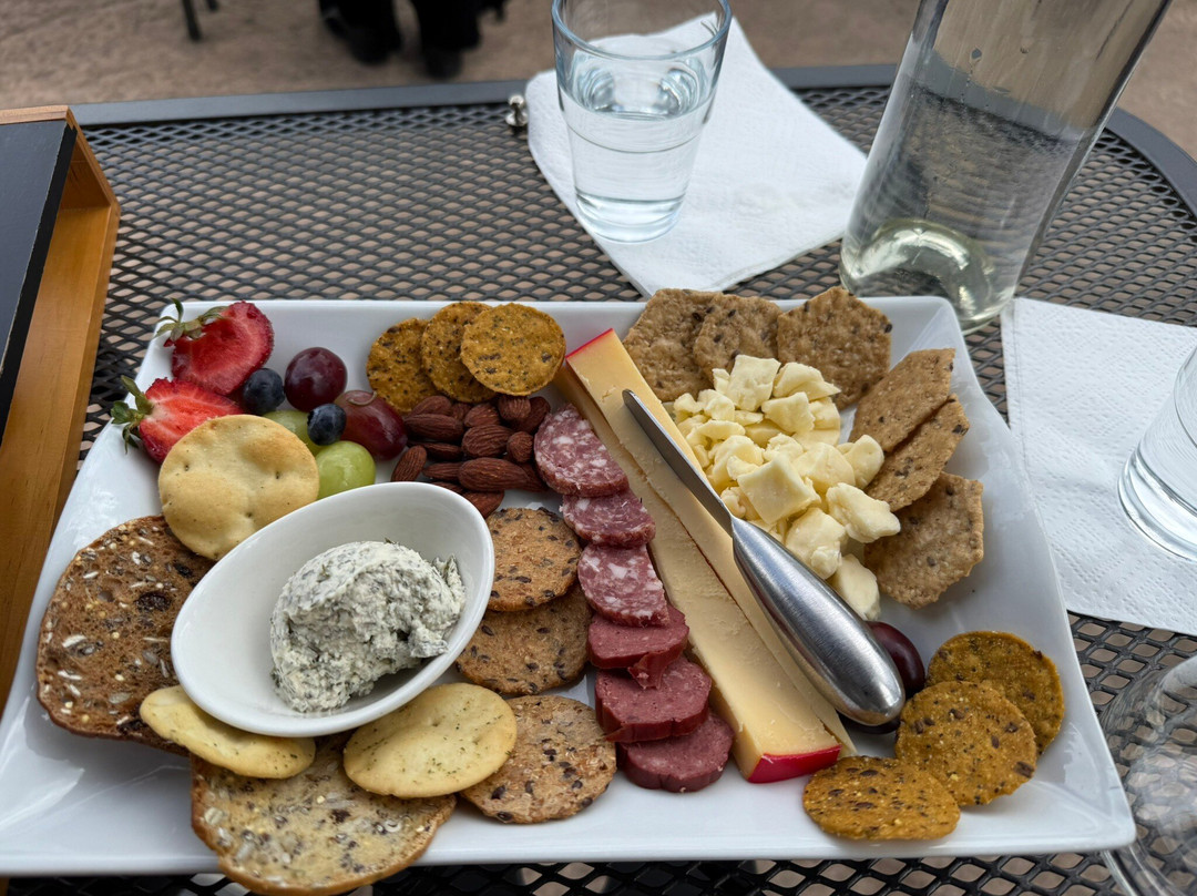 Magnetic Hill Winery-蒙古顿必去景点