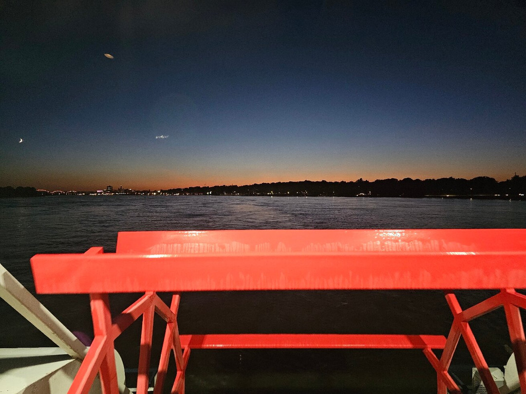 Celebration River Cruises-莫林必去景点