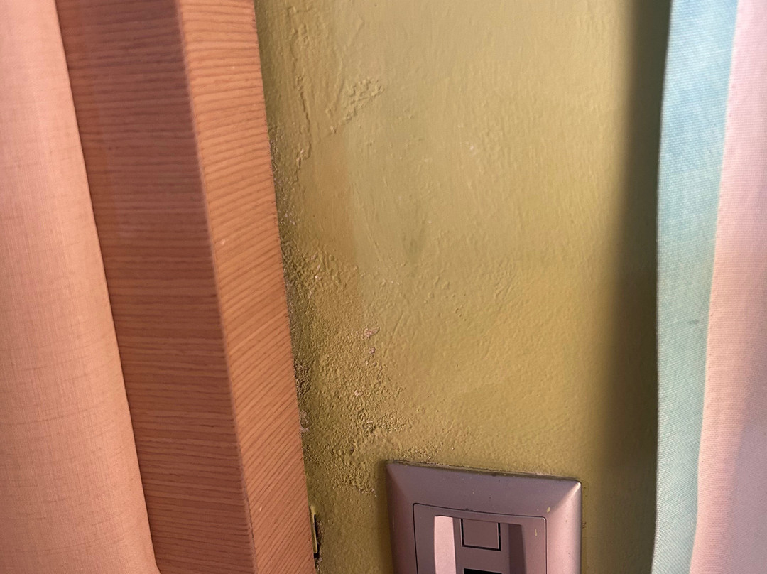 Antonios Village Hotel & Apartments主图