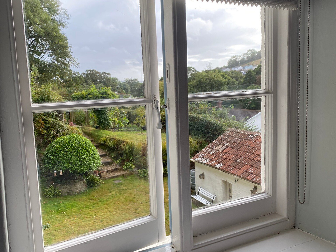 Silver Cottage主图