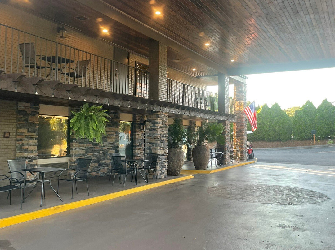 布拉塞尔顿贝斯特韦斯特酒店主图