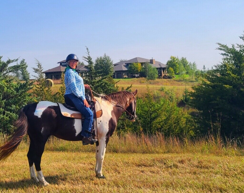 Christine's Horseback Riding-卡尼必去景点