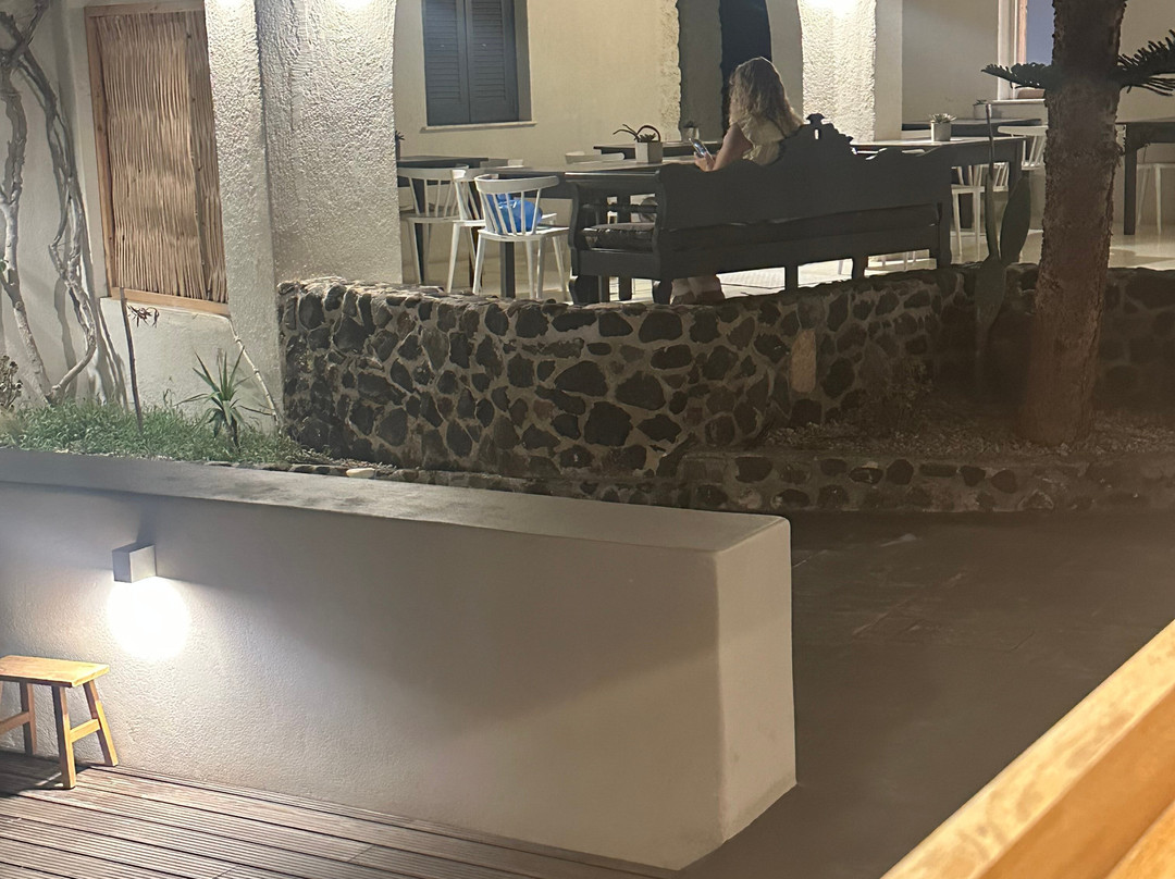 天蝎座海滩酒店主图