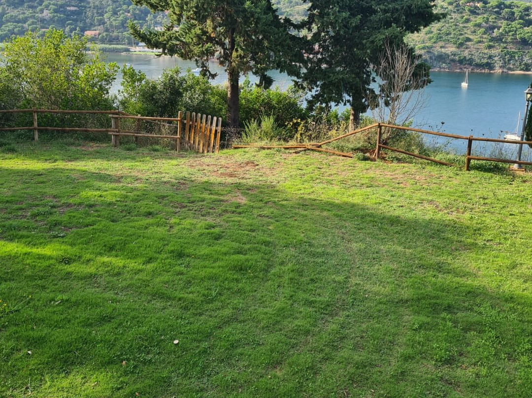 厄尔巴国际大酒店主图