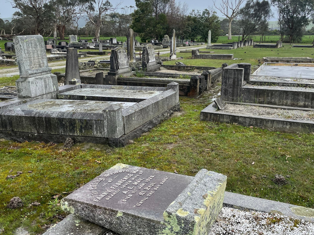 Toora Cemetery-Toora必去景点