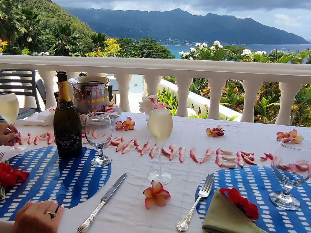 小小爱别墅酒店主图