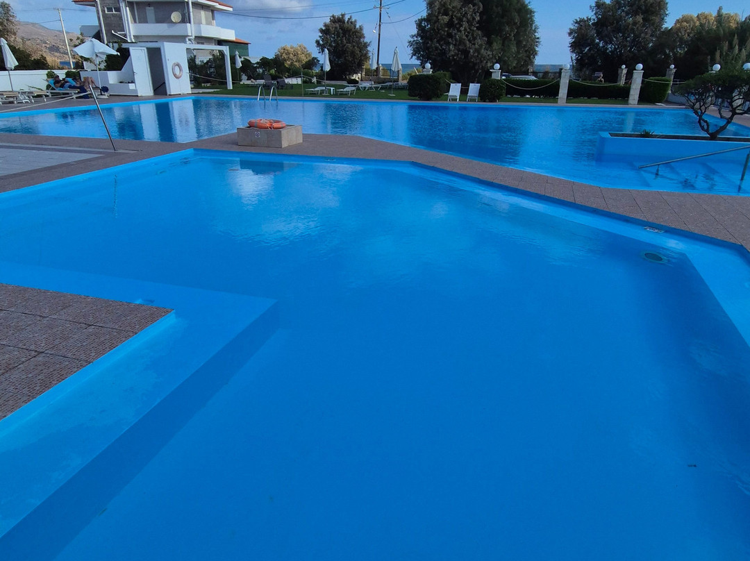 克里斯萨娜海滩酒店主图