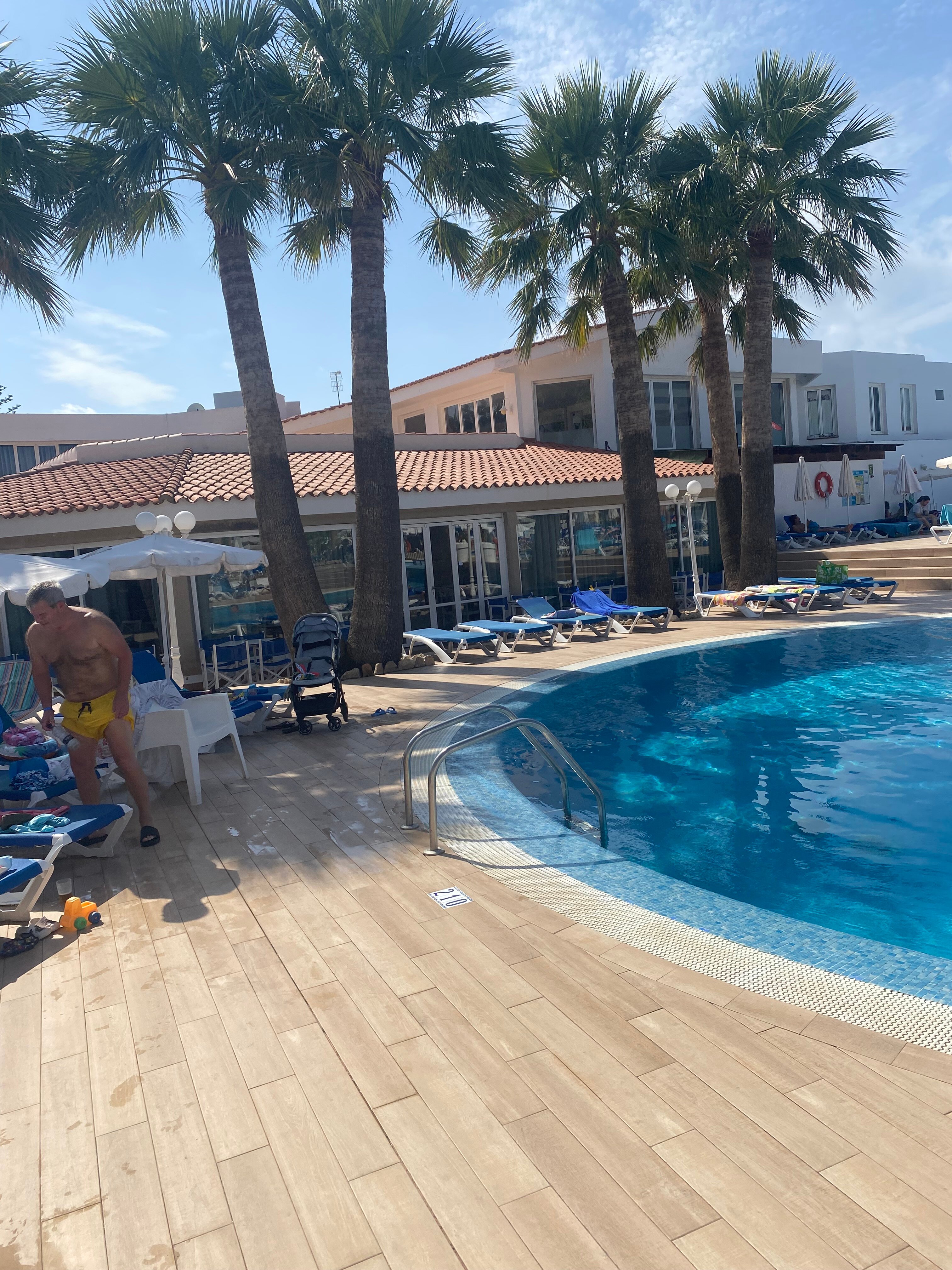 Marinda Garden Aparthotel-泳池