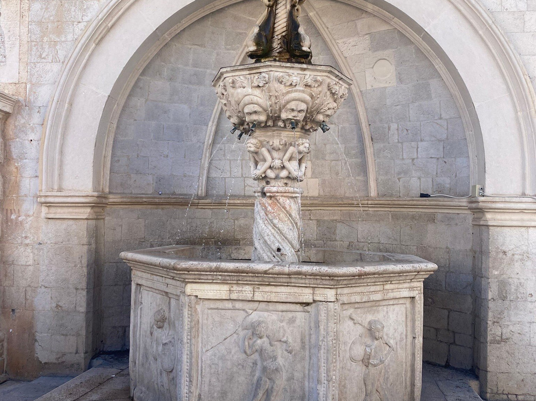 Little Onofrio Fountain-杜布罗夫尼克必去景点