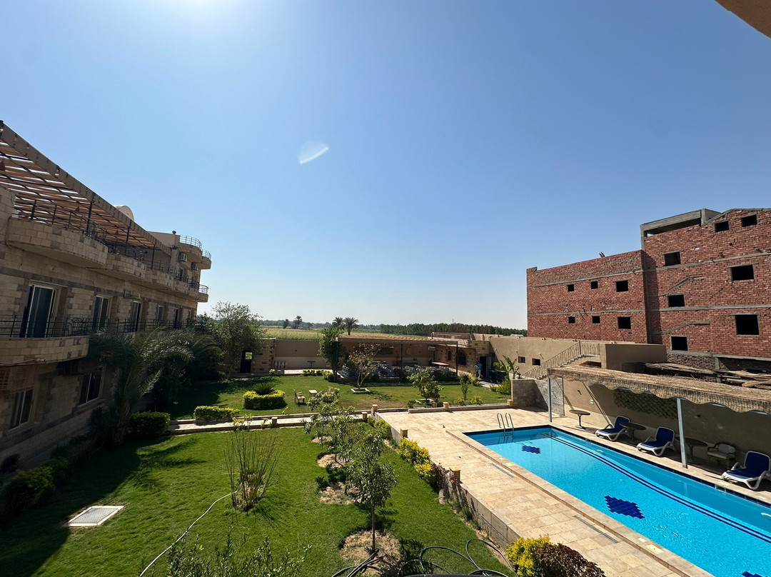 New Memnon Hotel主图