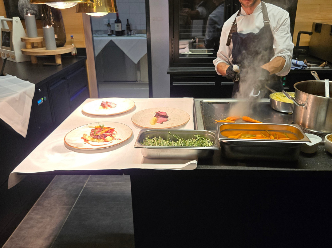 Torghele's Wald + Fluh主图