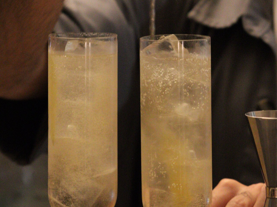 Unami - Cocktail Bar & Restaurant