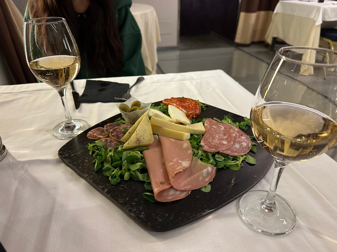 Sciolze酒店住宿-Castello di Montaldo