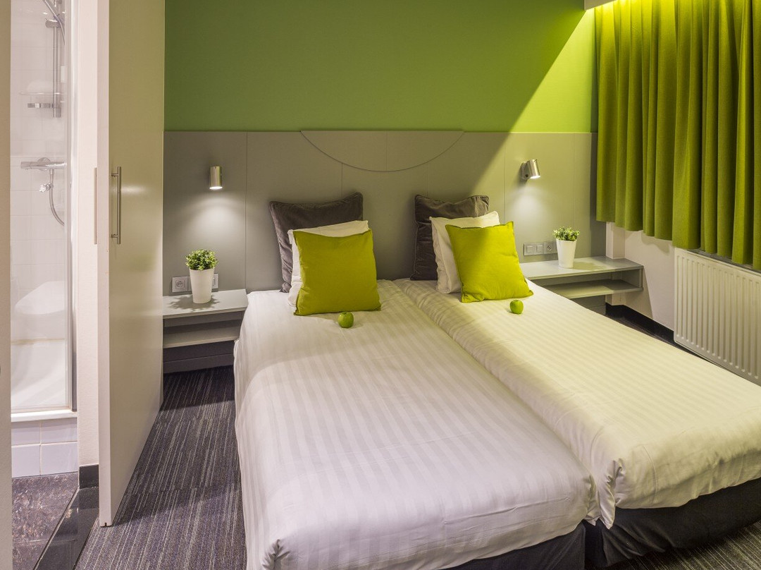 亨克酒店住宿-艺术酒店