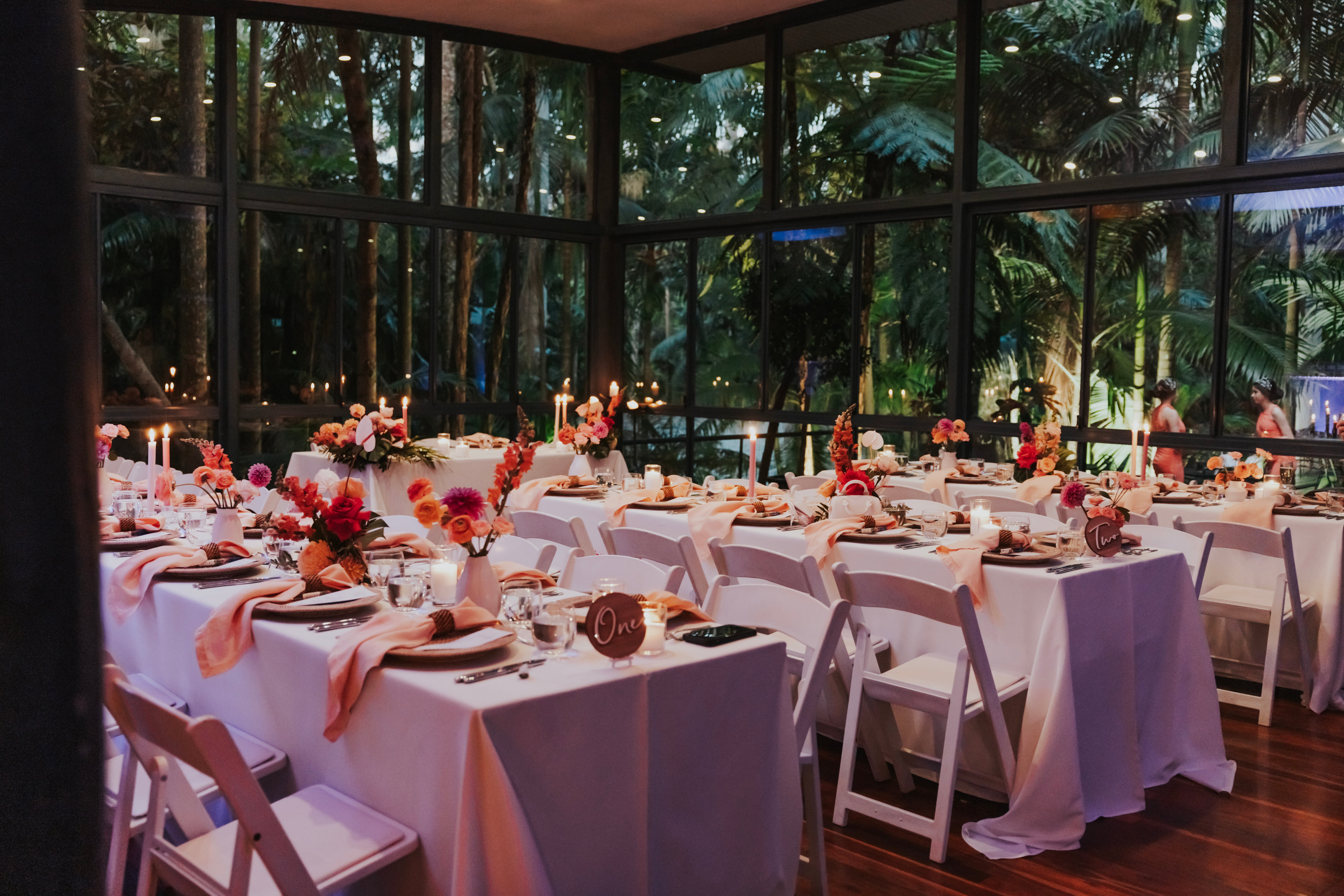 佩特斯雨林度假村-官方