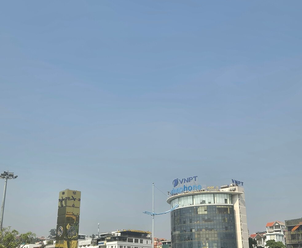 Clock Tower Roundabout-Ha Long City必去景点