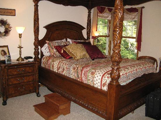 Seven Sisters Bed and Breakfast at McEwen Falls主图