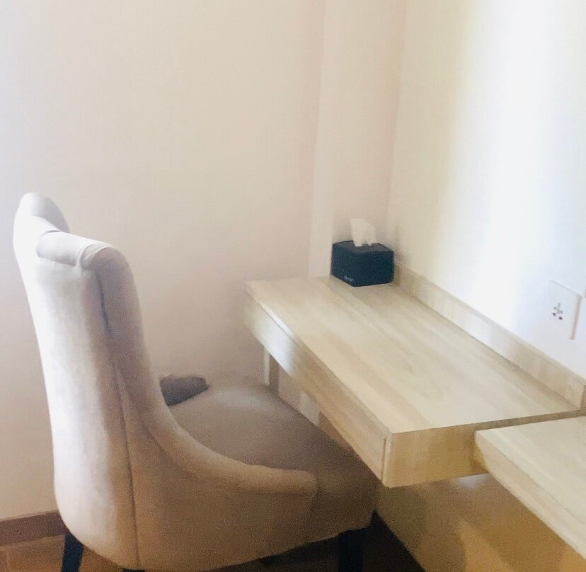 Front One Akshaya Hotel Karawang主图