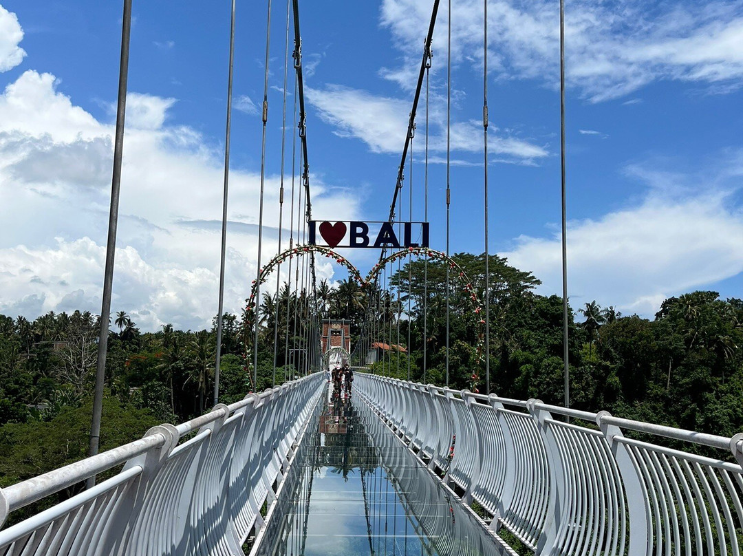 Glass Bridge Bali-Kemenuh必去景点