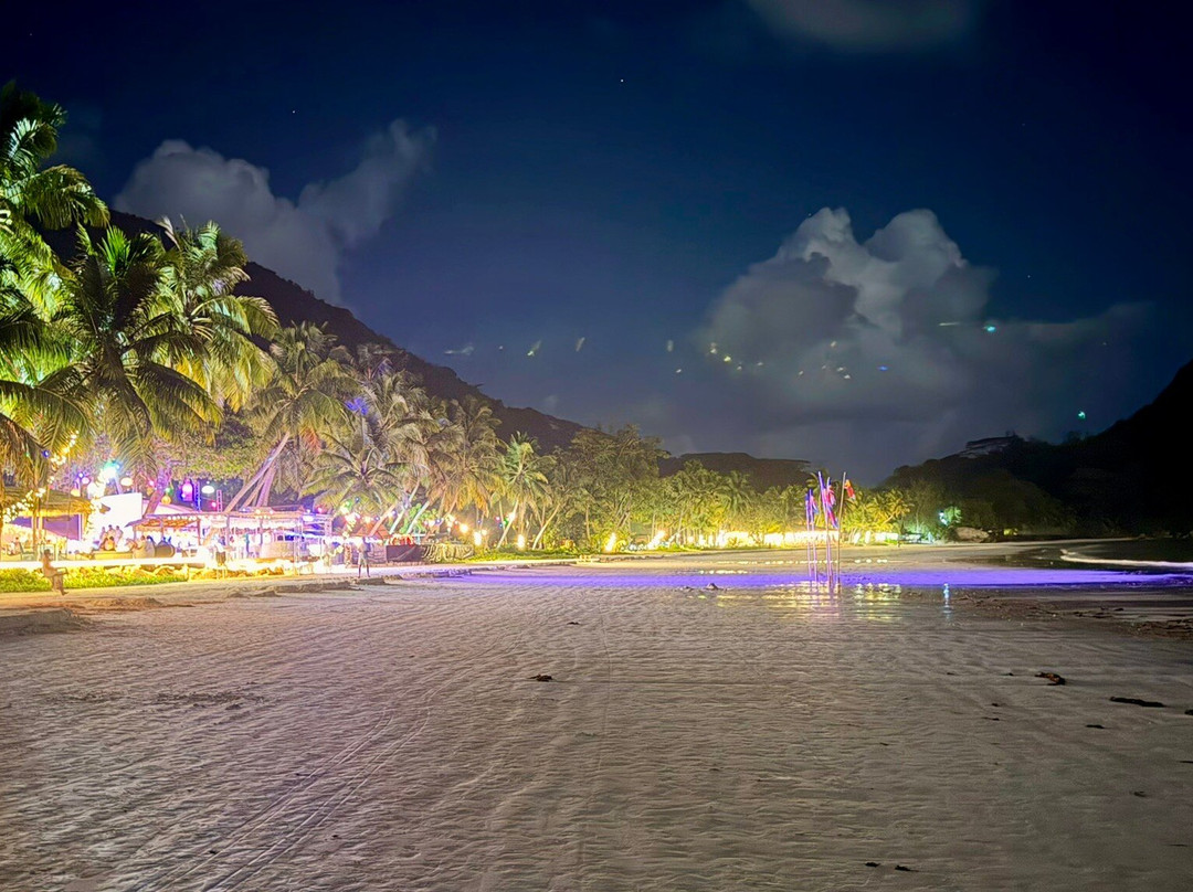 Anse Volbert-普拉兰岛必去景点