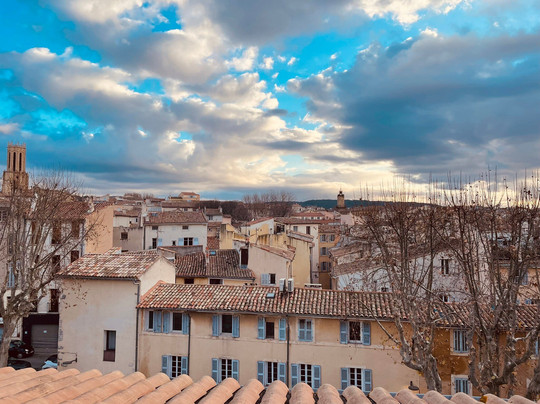 杜格楼布酒店主图